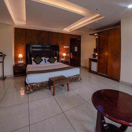 Hotel Gateway Grandeur Guwahati Luaran gambar