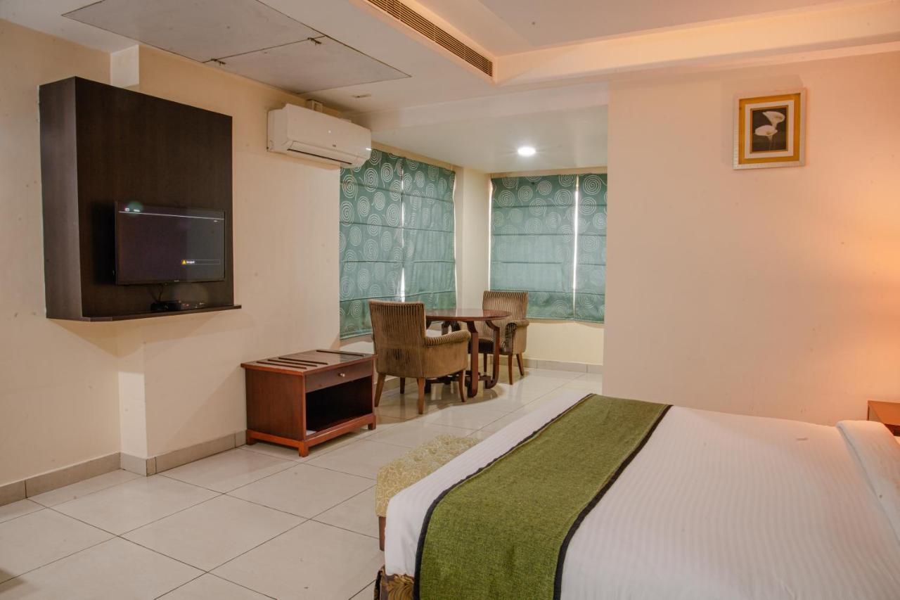 Hotel Gateway Grandeur Guwahati Luaran gambar