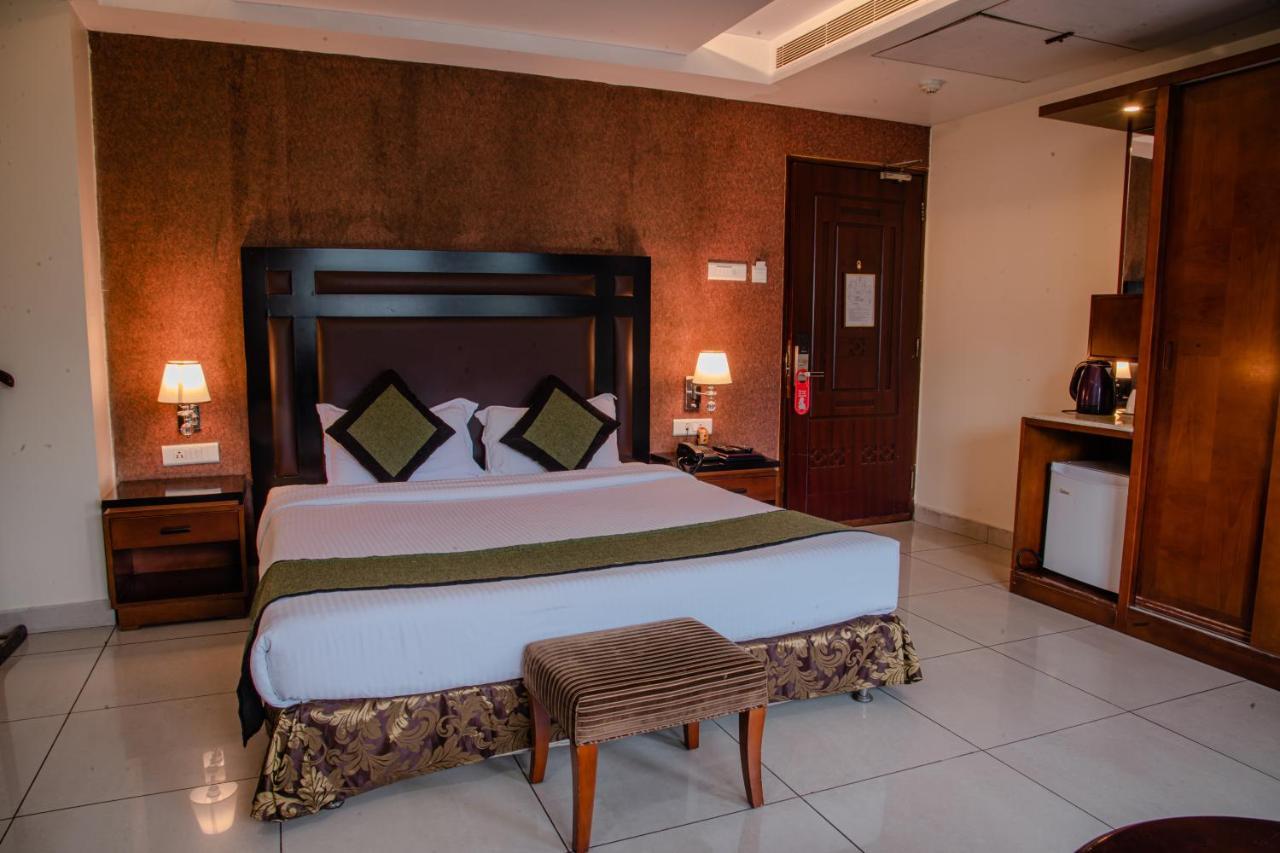 Hotel Gateway Grandeur Guwahati Luaran gambar