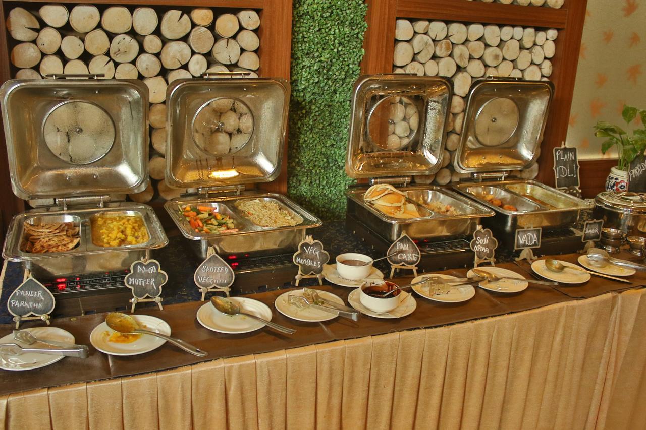 Hotel Gateway Grandeur Guwahati Luaran gambar